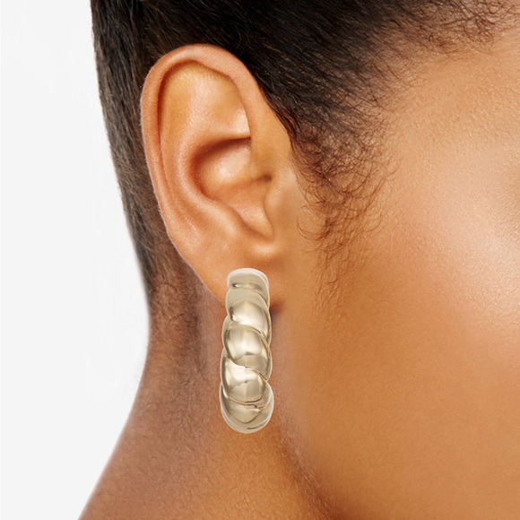 Nine West gold hoop earrings NWT - Picture 3 of 3